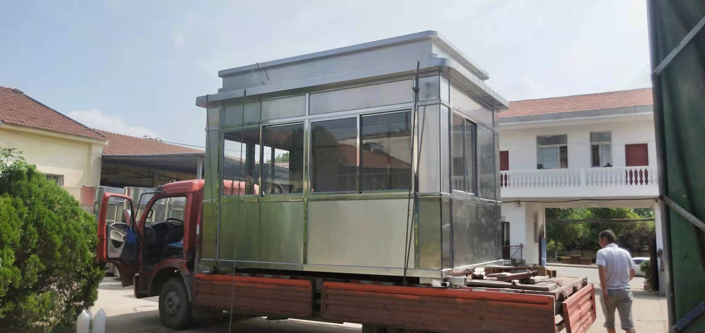 不銹鋼崗亭的維護和日常保養(yǎng)